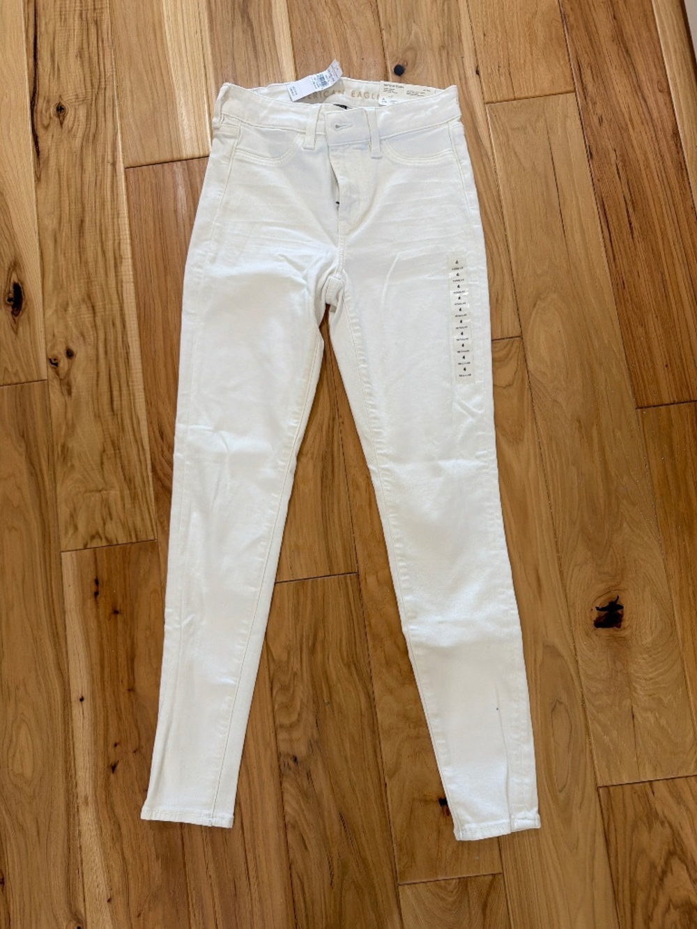 American Eagle white jeans